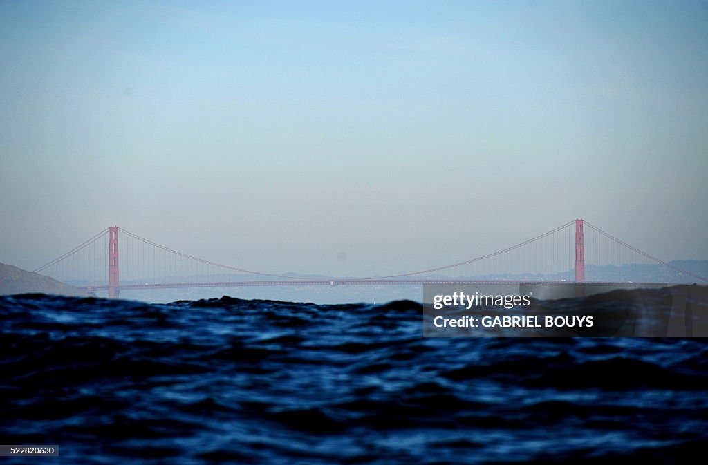 US-TOURISM-SAN FRANCISCO-GOLDEN GATE BRIDGE