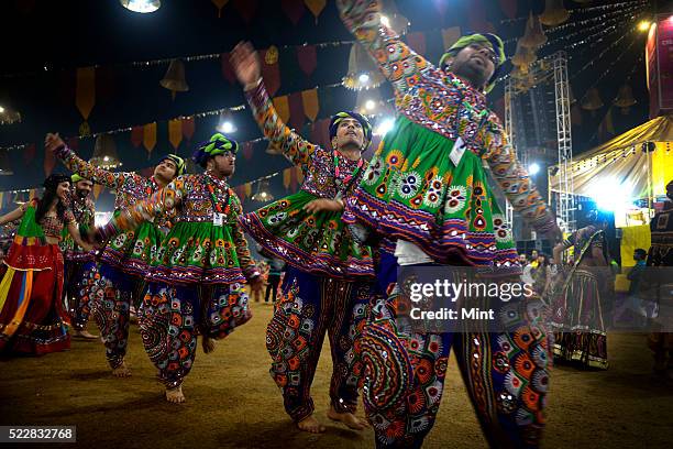Garba Images Garba Dancers Photos and Premium High Res Pictures - Getty Images