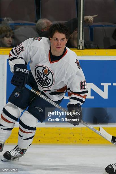 Player Mike Comrie of the Edmonton Oilers.