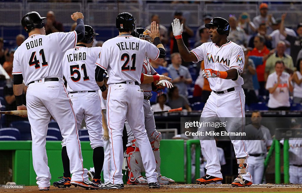 Washington Nationals v Miami Marlins