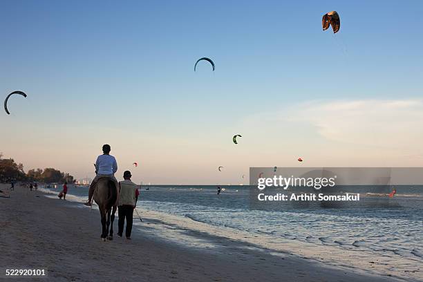 relax time huahin beach, thailand - hua hin imagens e fotografias de stock