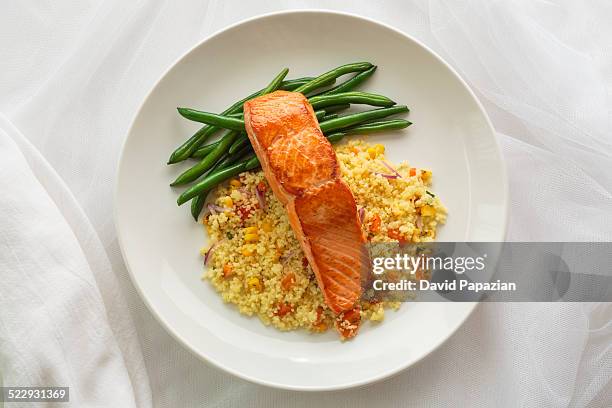 salmon dinner - serving dish imagens e fotografias de stock