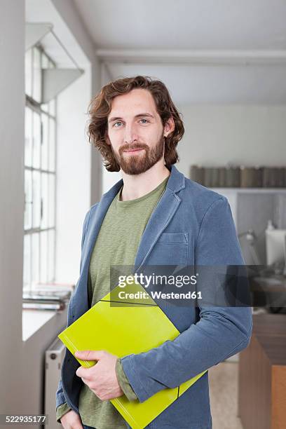 Someone's File Man Holding File Folders Photos and Premium High Res Pictures - Getty ...