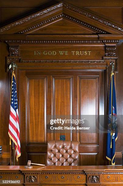 judge's bench in courtroom - courtroom stock pictures, royalty-free photos & images