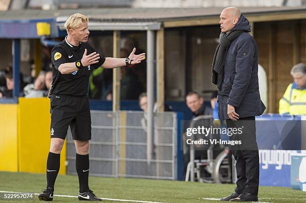 Referee Kevin Blom, Coach Jurgen Streppel of Willem II during the Dutch Eredivisie match between SC Cambuur and Willem II on april 21, 2016 at the...