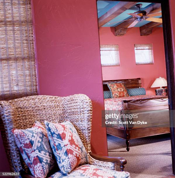 910 Colonial House Furniture Stock Photos, High-Res Pictures, and ...
