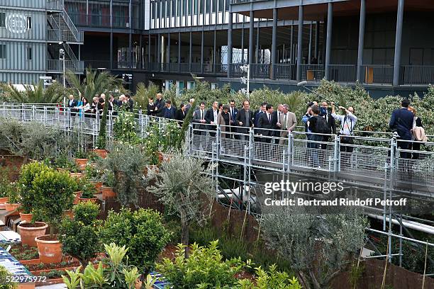 Creator of the "Anamorphose", Anamorphosis Francois Abelanet, French Prime Minister Manuel Valls, President of the 'Institut du Monde Arabe' Jack...