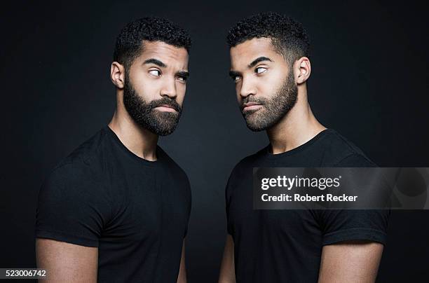 identical twin brothers - identical twin stock pictures, royalty-free photos & images
