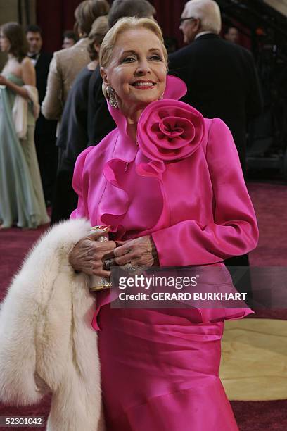 Actress Anne Jeffreys arrives at the 77th Annual Academy Awards at the Kodak Theatre on 27 February, 2005 in Hollywood, California. AFP PHOTO/GERARD...