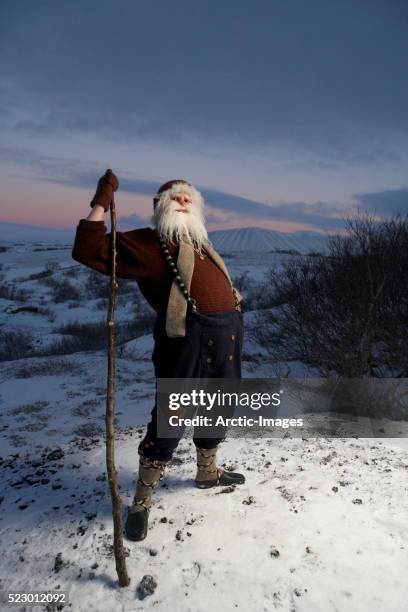 icelandic yule lad - santa claus, iceland - santa elf fotografías e imágenes de stock