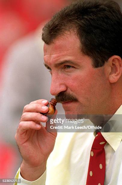 August 1993 - FA PREMIERSHIP - Swindon Town v Liverpool - Liverpool manager Graeme Souness sniffs the smelling salts.