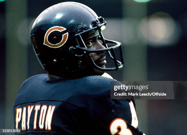 August 1986 - Chicago Bears v Dallas Cowboys - Walter Payton of Chicago Bears.