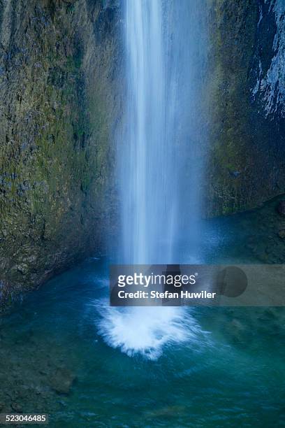 waterfall, plitvice lakes national park, plitvicka jezera, lika-senj county, croatia - plitvicka jezera croatia stock-fotos und bilder