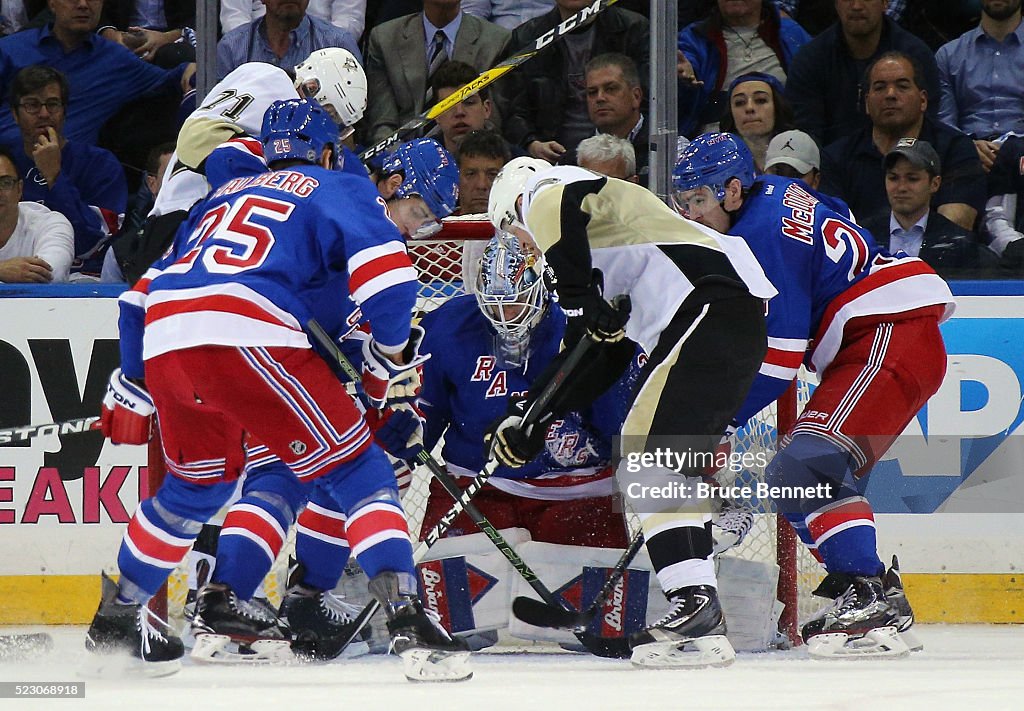 Pittsburgh Penguins v New York Rangers - Game Four