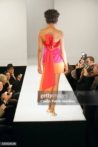 Runway Model Body High Fashion Model Full Body Photos and Premium High Res Pictures ...