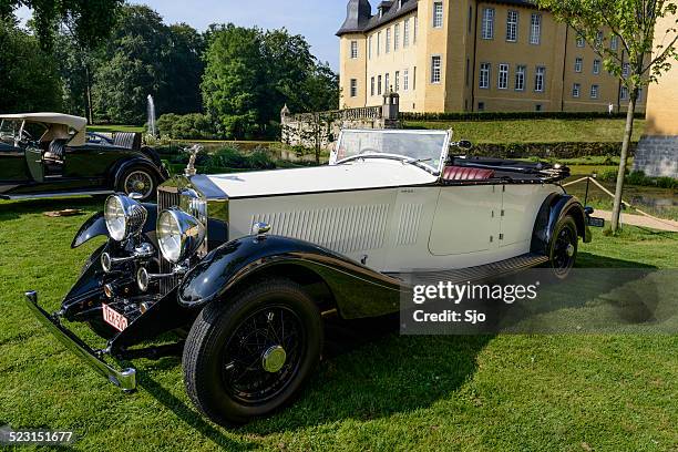 rolls royce phantom ii classic car - vintage rolls royce stock pictures, royalty-free photos & images