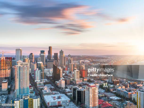 vista aérea de seattle, horizonte - seattle imagens e fotografias de stock