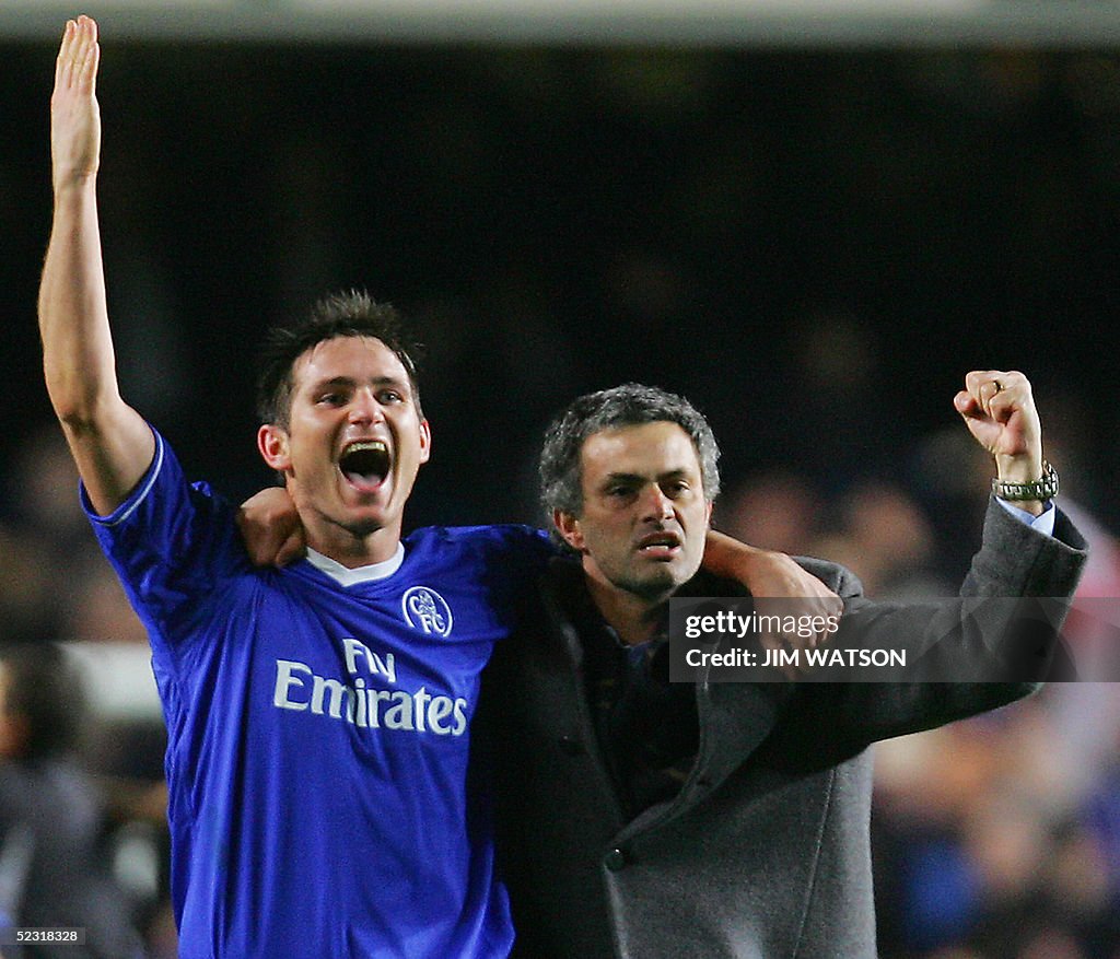 Chelsea's Frank Lampard (L) and manager