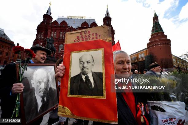 Lenin Supporters 557 Vladimir Lenin Mausoleum Stock Photos, High-Res Pictures, and ...