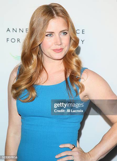 Amy Adams attends the opening of REFUGEE Exhibit at Annenberg Space For Photography on April 21, 2016 in Century City, California. (