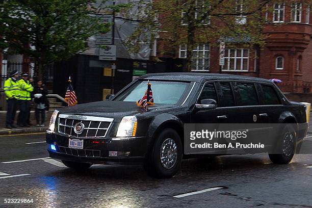 The motorcade carrying US President Barack Obama and First Lady Michelle Obama arrives at Kensington Palace on April 22, 2016 in London, England. The...
