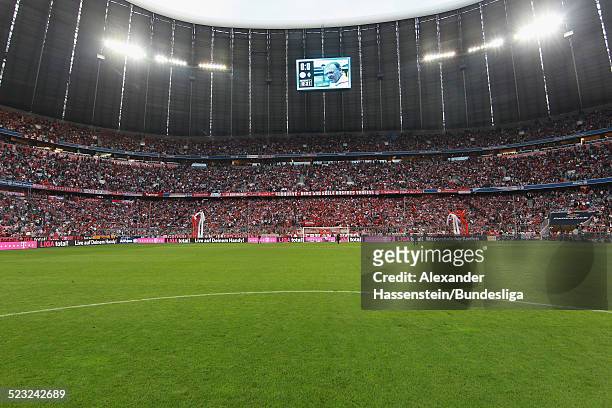 Panoramabild waehrend des Bundesligaspiels zwischen FC Bayern Muenchen und Werder Bremen in der Allianz Arena am 11. September 2010 in Muenchen,...