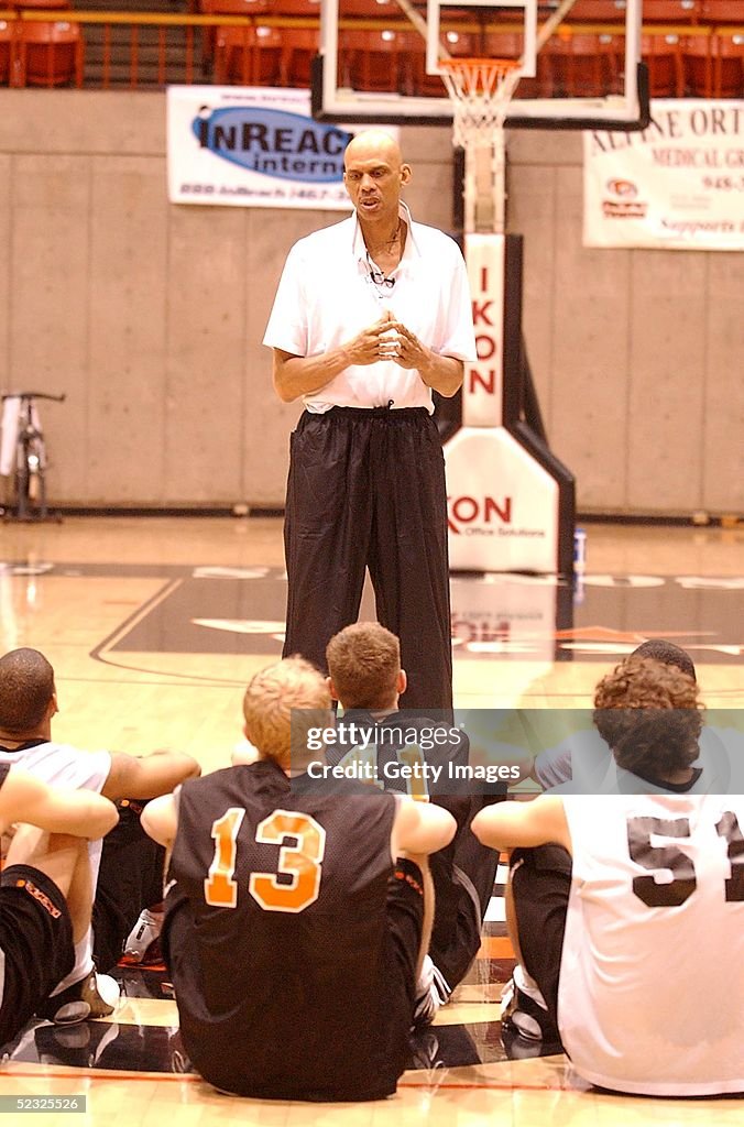 Former Basketball Player Kareem Abdul Jabbar Talks To Players From former-basketball-player-kareem-abdul-jabbar-talks-to-players-from