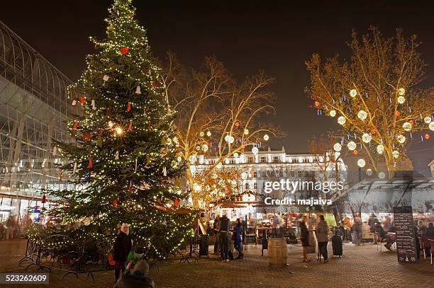 weihnachten in budapest - majaiva stock-fotos und bilder