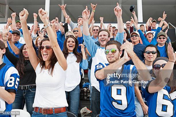 Auto Racing Crowd 23,541 Car Racing Crowd Stock Photos, High-Res Pictures, and Images ...