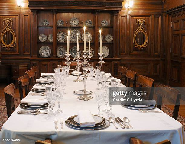dining table set for dinner party - eetkamer stockfoto's en -beelden