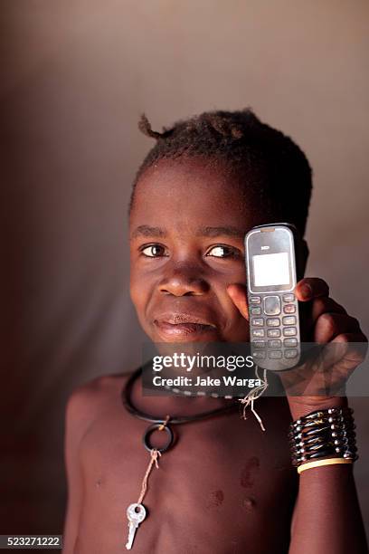 kid, himba people, aka ovahimba, omuhimba people, namibia - ovahimba fotografías e imágenes de stock