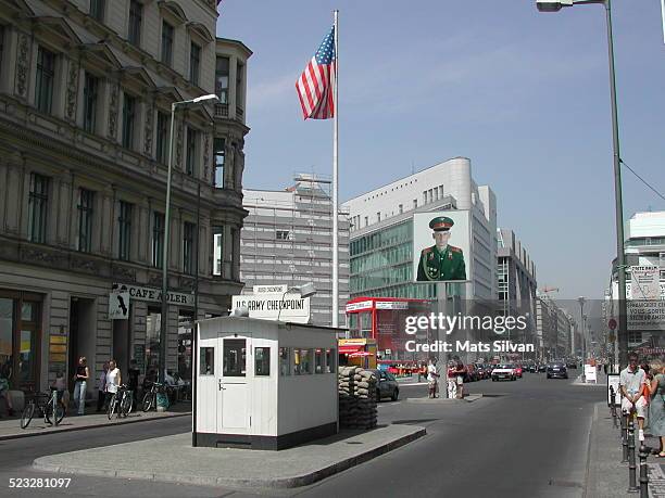 Checkp Point Charlie Inages 119 House At The Checkpoint Charlie Stock Photos, High-Res Pictures ...