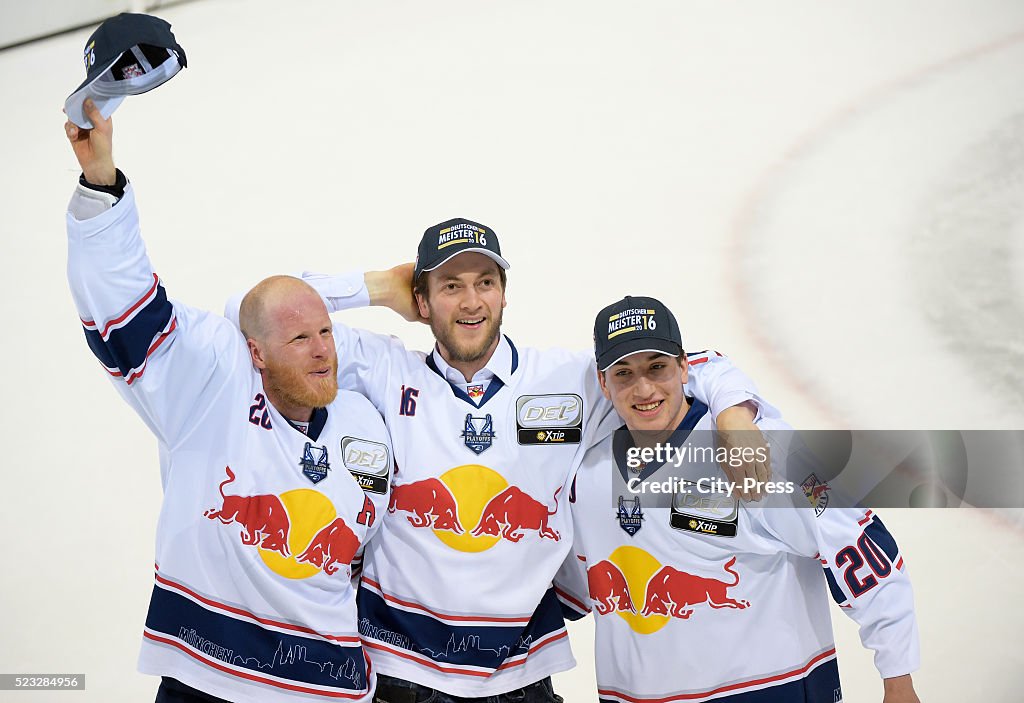 Grizzlys Wolfsburg v EHC Red Bull Muenchen - DEL Playoffs