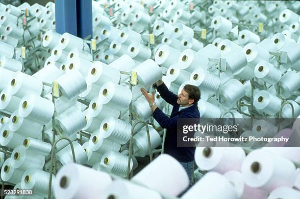 textile manufacturing - textile factory stock-fotos und bilder