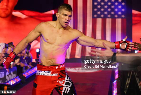 Bellator 153: Primus v Santo Bellator 153: Primus v Santo