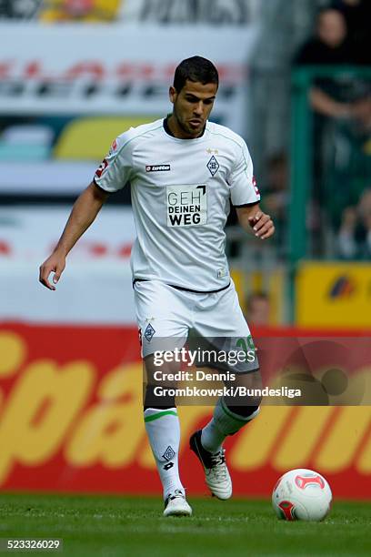 Alvaro Dominguez of Moenchengladbach controls the ball during the Bundesliga match between VfL Borussia Moenchengladbach and 1. FC Nuernberg at...