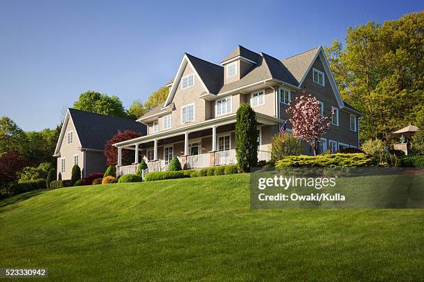 house on hill - model home stock pictures, royalty-free photos & images