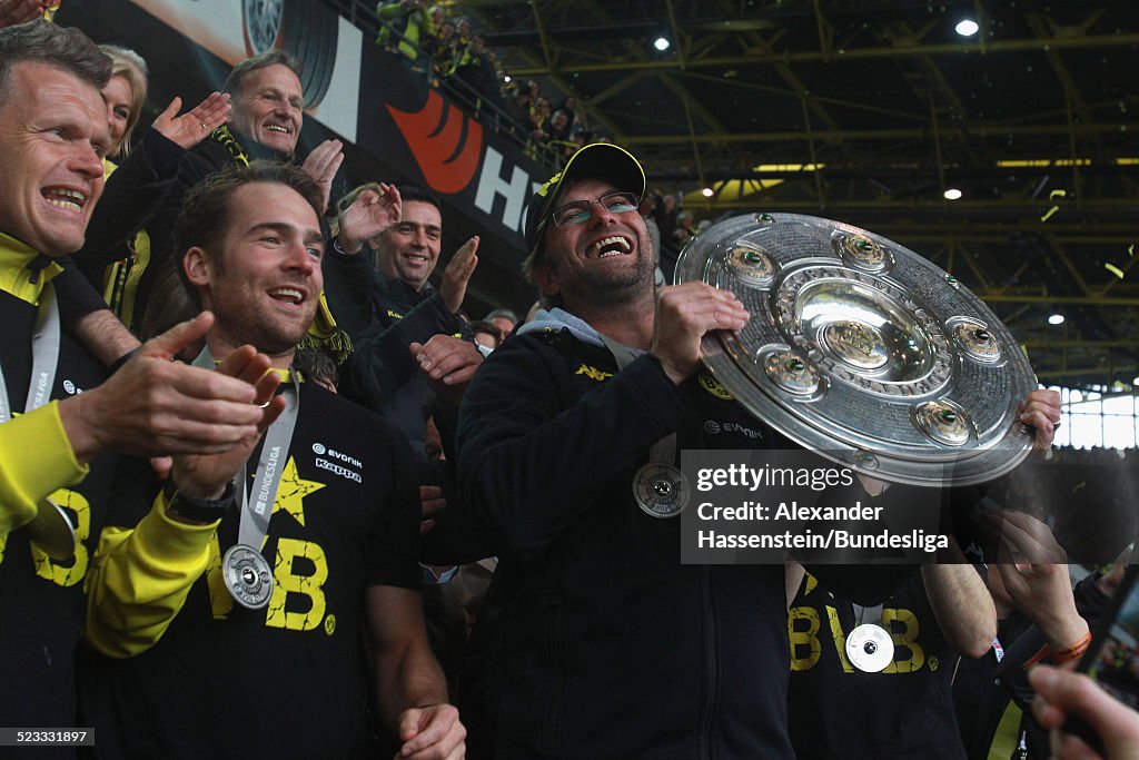 Borussia Dortmund v SC Freiburg For DFL