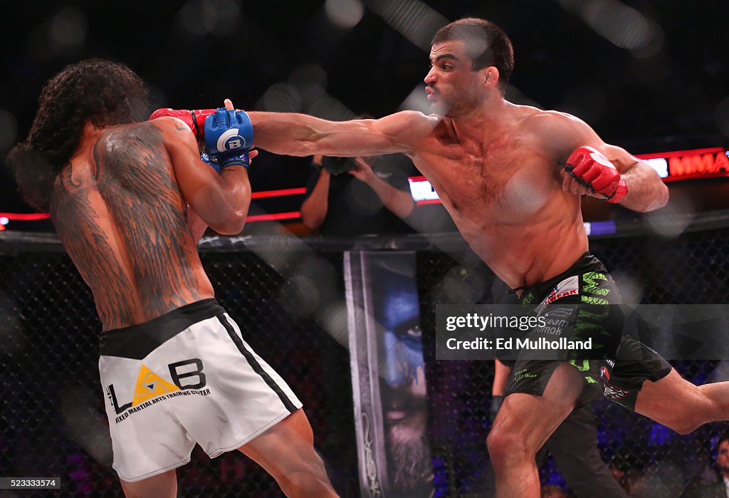 Bellator 153: Koreshkov v Henderson