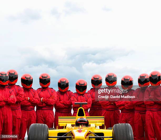 open-wheel single-seater racing car racing team and racecar - pit crew stock pictures, royalty-free photos & images