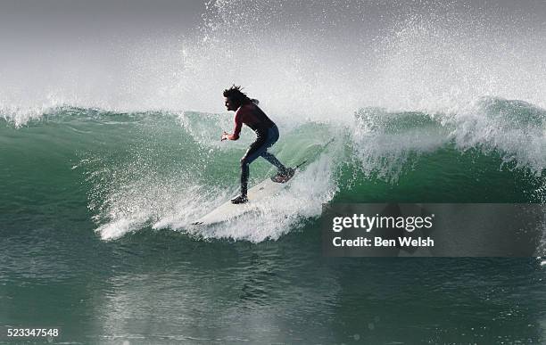 Wave Rideers 27,751 Wave Rider Stock Photos, High-Res Pictures, and Images - Getty ...