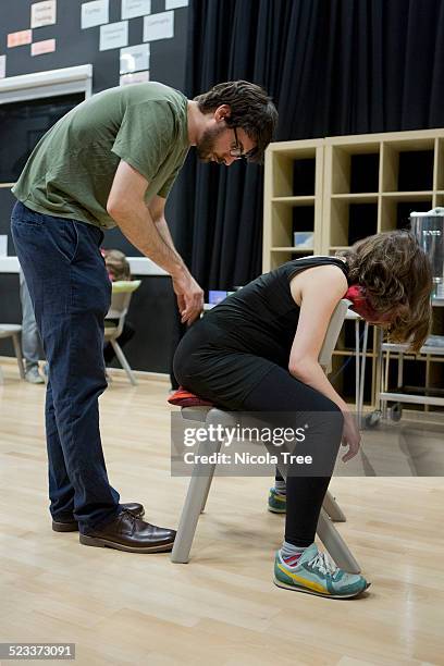 couple at antenatal class. - prenatal class stock pictures, royalty-free photos & images