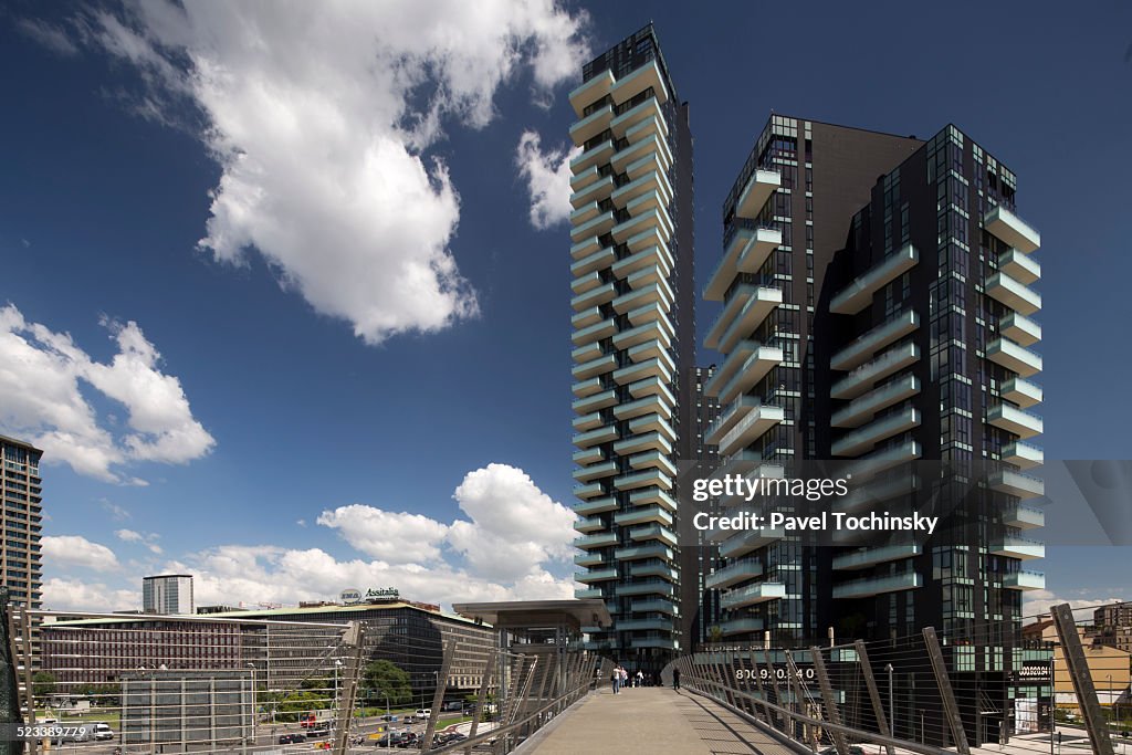 Torre Aria and Torre Solaria, Porta Nuova Varesine