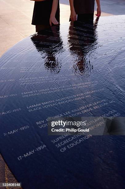 civil rights memorial - bürgerrecht stock-fotos und bilder