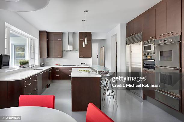 modern kitchen with appliances, chicago il - kitchen furniture stock pictures, royalty-free photos & images