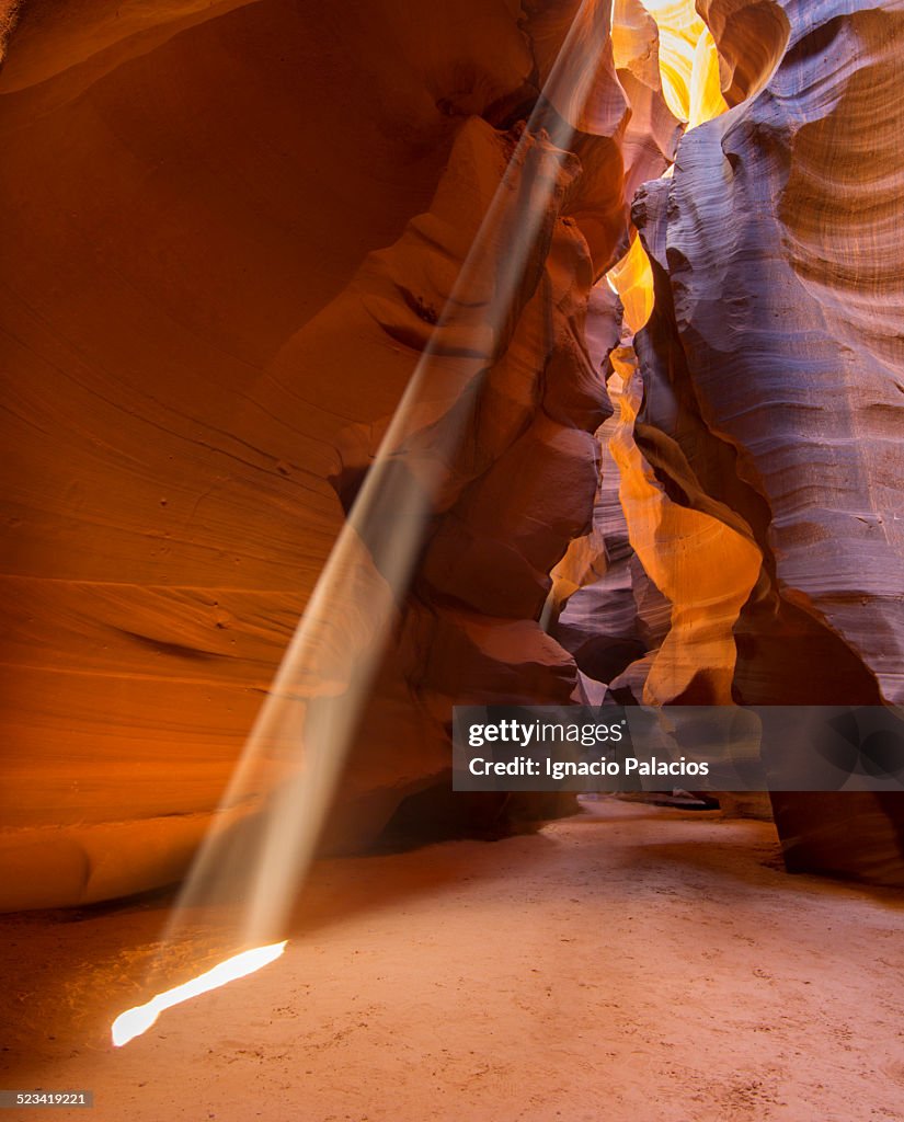 Upper antelope slot canyon light shaft, Arizona