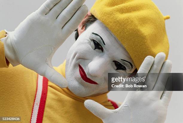 mime framing his head with his hands - mime stock pictures, royalty-free photos & images