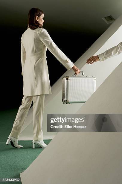 Briefcase Hand Off Briefcase 1960s Photos and Premium High Res Pictures - Getty Images