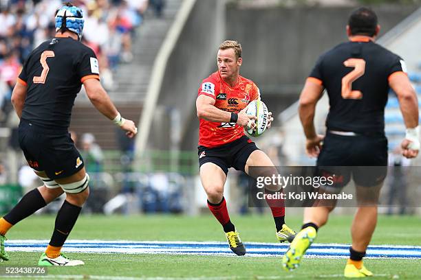 Riaan Viljoen of Sunwolves in action during the round nine Super Rugby match between the Sunwolves and the Jaguares at Prince Chichibu Memorial...