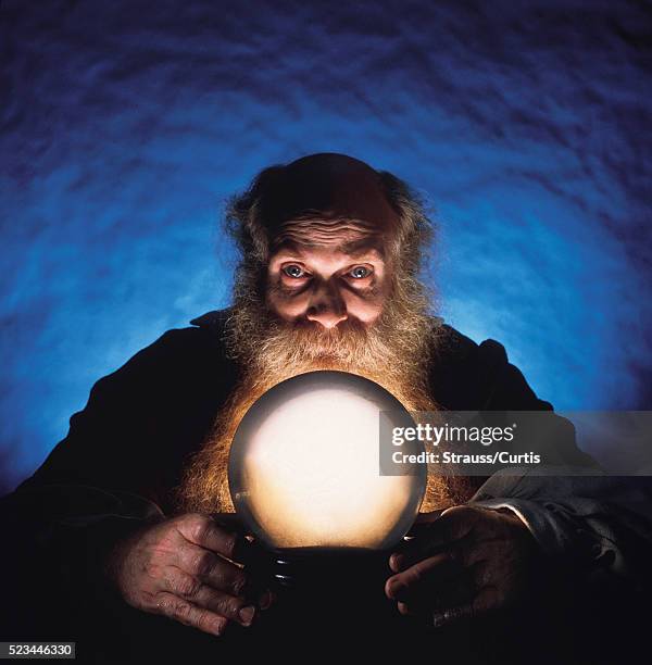 elderly fortune teller - divination stockfoto's en -beelden